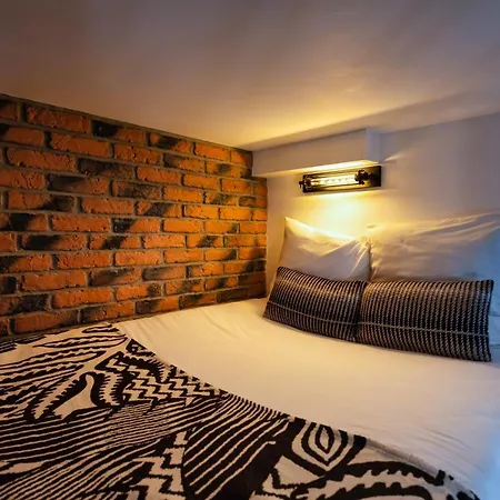 L'industriel Agenais - Appart'hotel - Clim - Netflix - Parking Gratuit - Nestor & Margot Agen